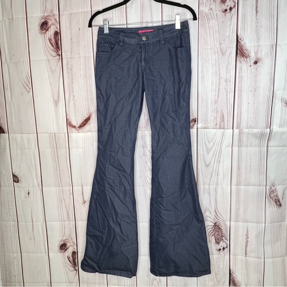 Alice & Olivia Lightweight Soft Business Casual Flare Jeans - Picture 1 of 9